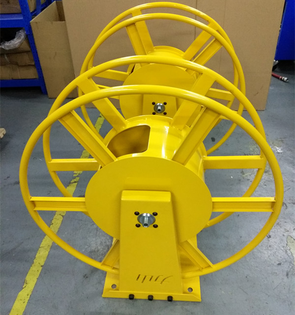 Industrial hydraulic hose reel | Service truck hose reel PICTURE