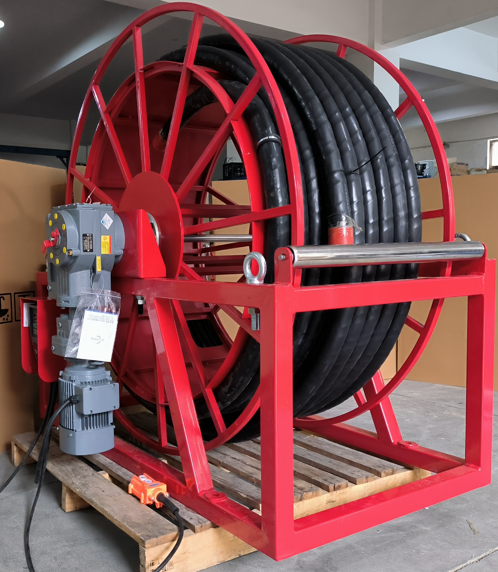 Shore power heavy duty cable reel